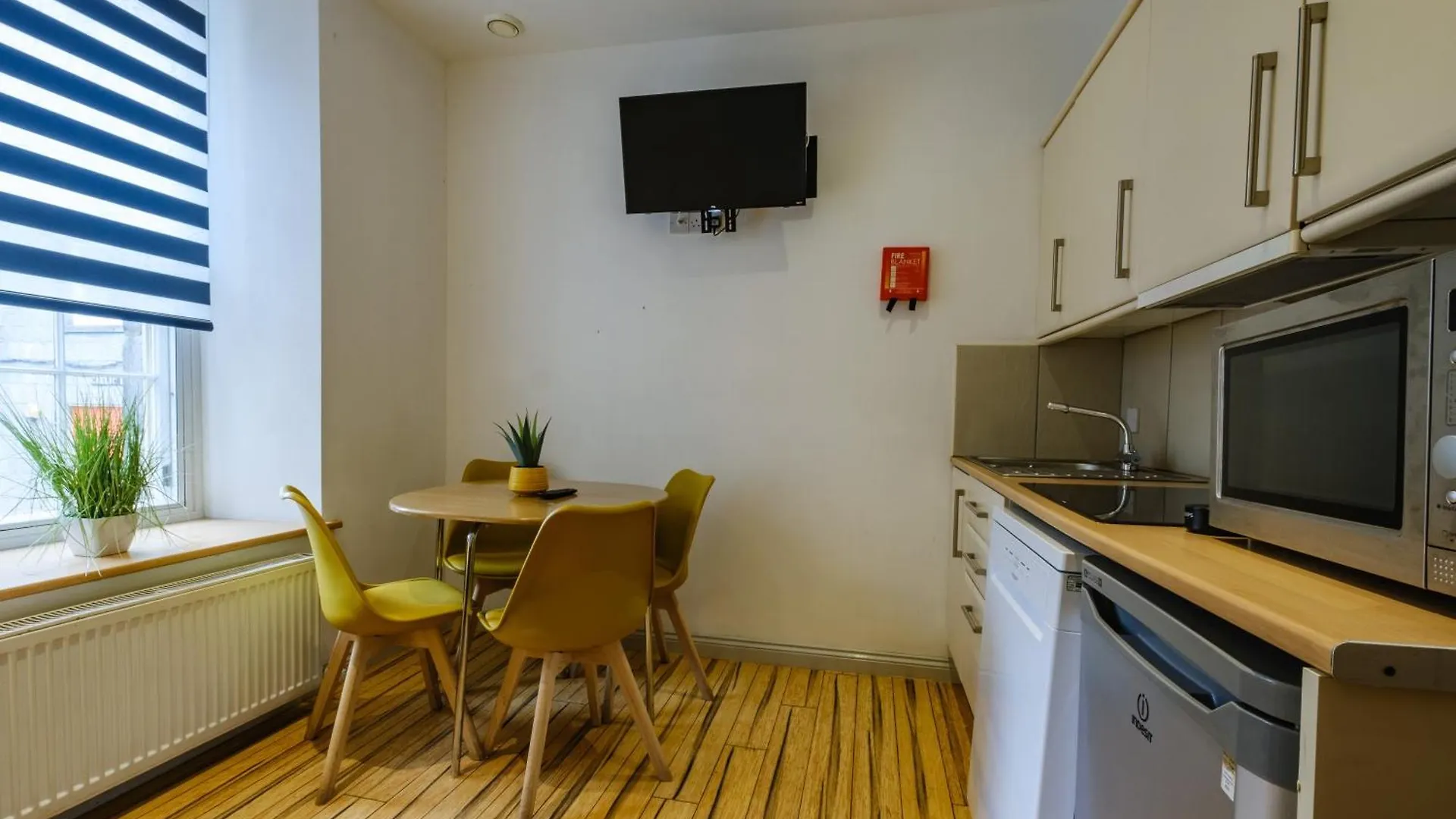 Siberia Bar & Hotel Aberdeen
