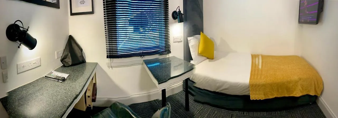 Siberia Bar & Hotel Aberdeen